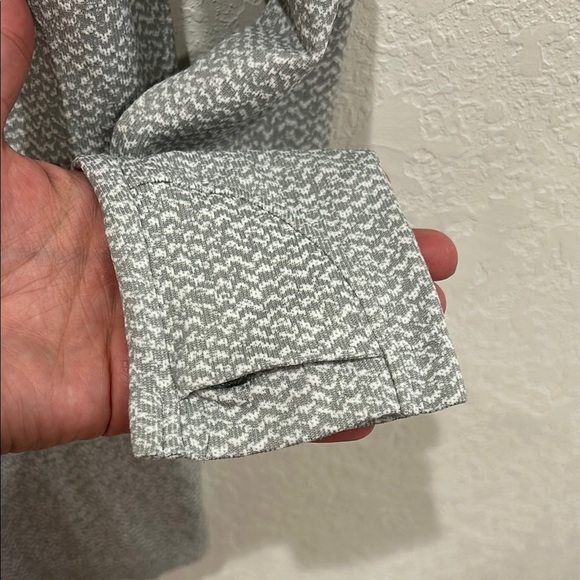 Athleta Flurry Peak Base Layer Shirt Womens Size Medium Turtleneck - Picture 3 of 10